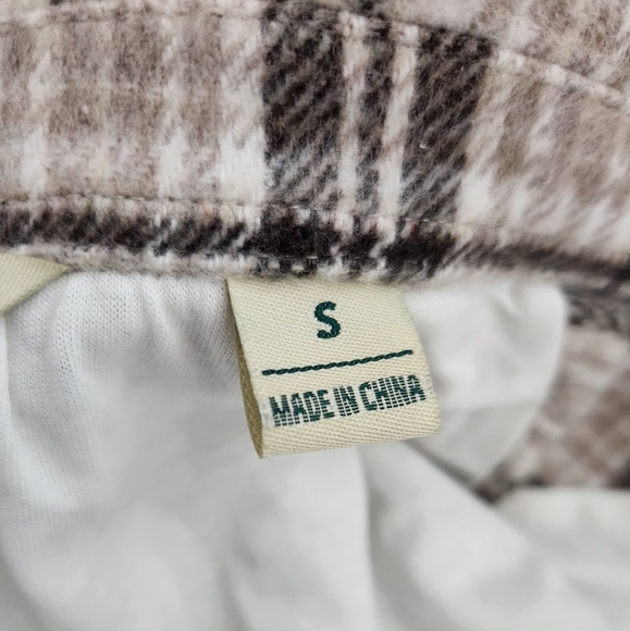 Rustic Ridge Button Down Shacket Plaid Size Small Women’s - Picture 4 of 7